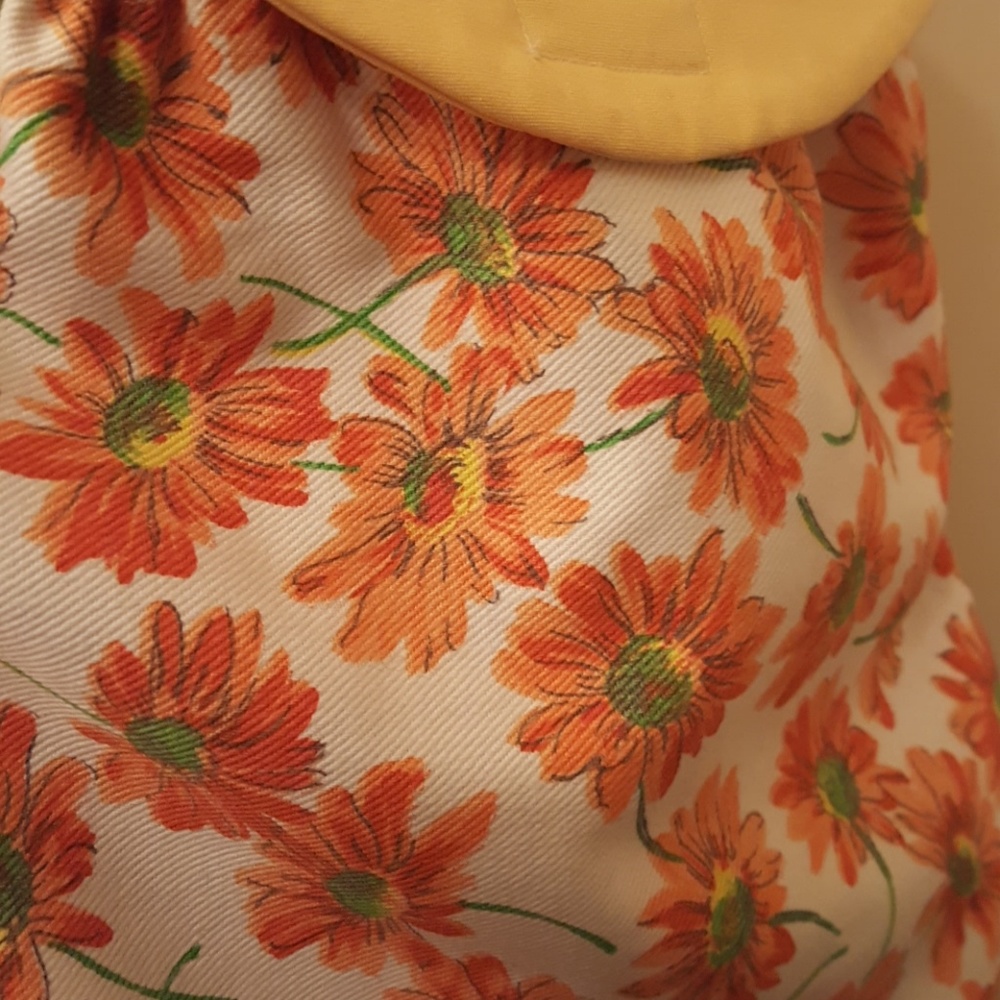 Floral backpack. - Picture 6 of 6